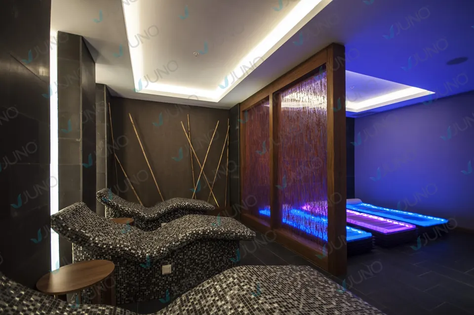Relaxation Areas and Heated Loungers — 11