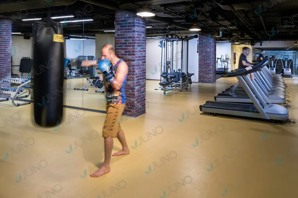Conception et fabrication d’espaces fitness — 27