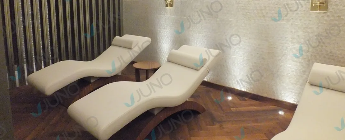 Relaxation Areas and Heated Loungers — 1